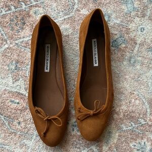 Manolo Blahnik Veralli suede bow-detailed leather ballet flats